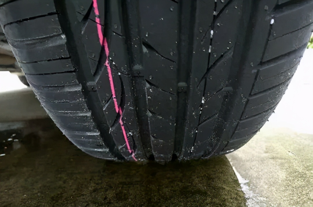 换低粘度机油油耗反而上升,性能车换低粘度机油