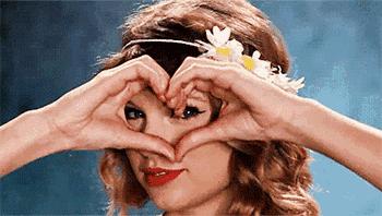 明星精致起来好吓人，花100万美金买床，20台加湿器放卧室