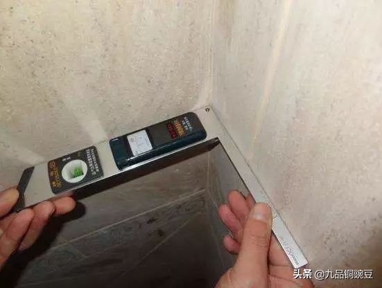 瓷砖铺不平是砖的原因吗,瓷砖铺不平是什么意思