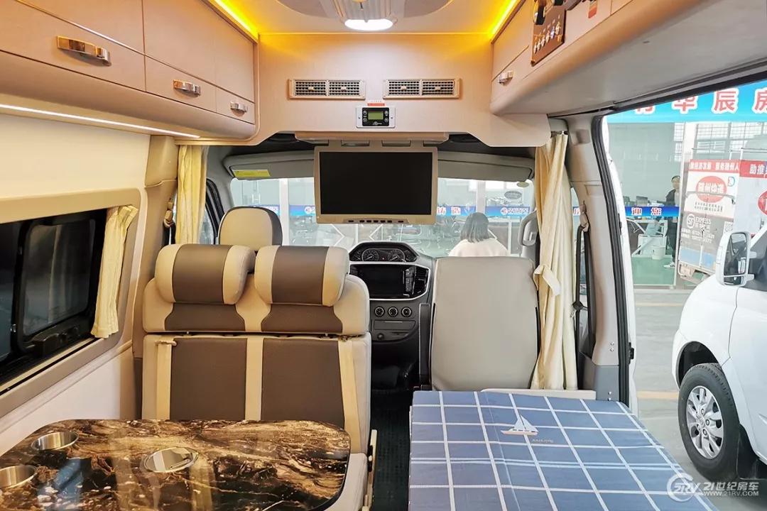 最新款大通v80b型房车,大通原厂2018款rv80b型短轴房车