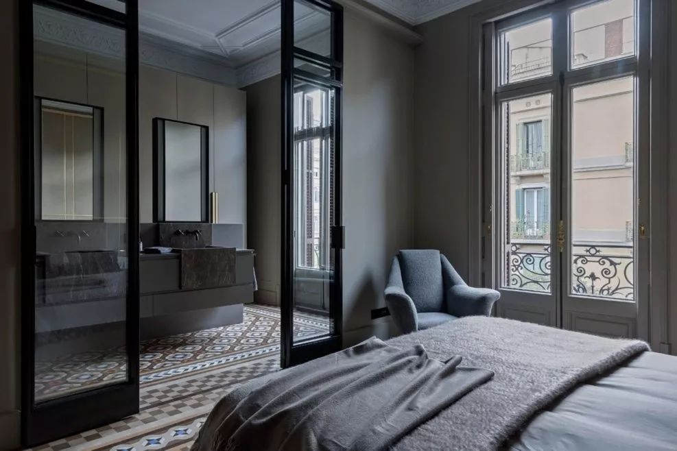 来看看这七款玻璃隔断吧,各种卧室玻璃隔断欣赏