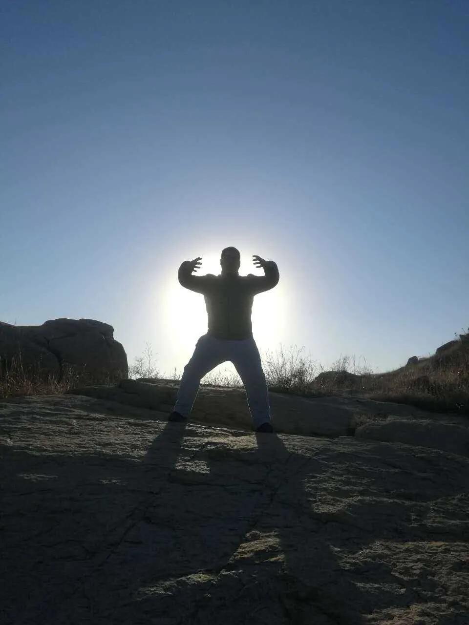 初练太极感悟,从零开始学站桩注意什么