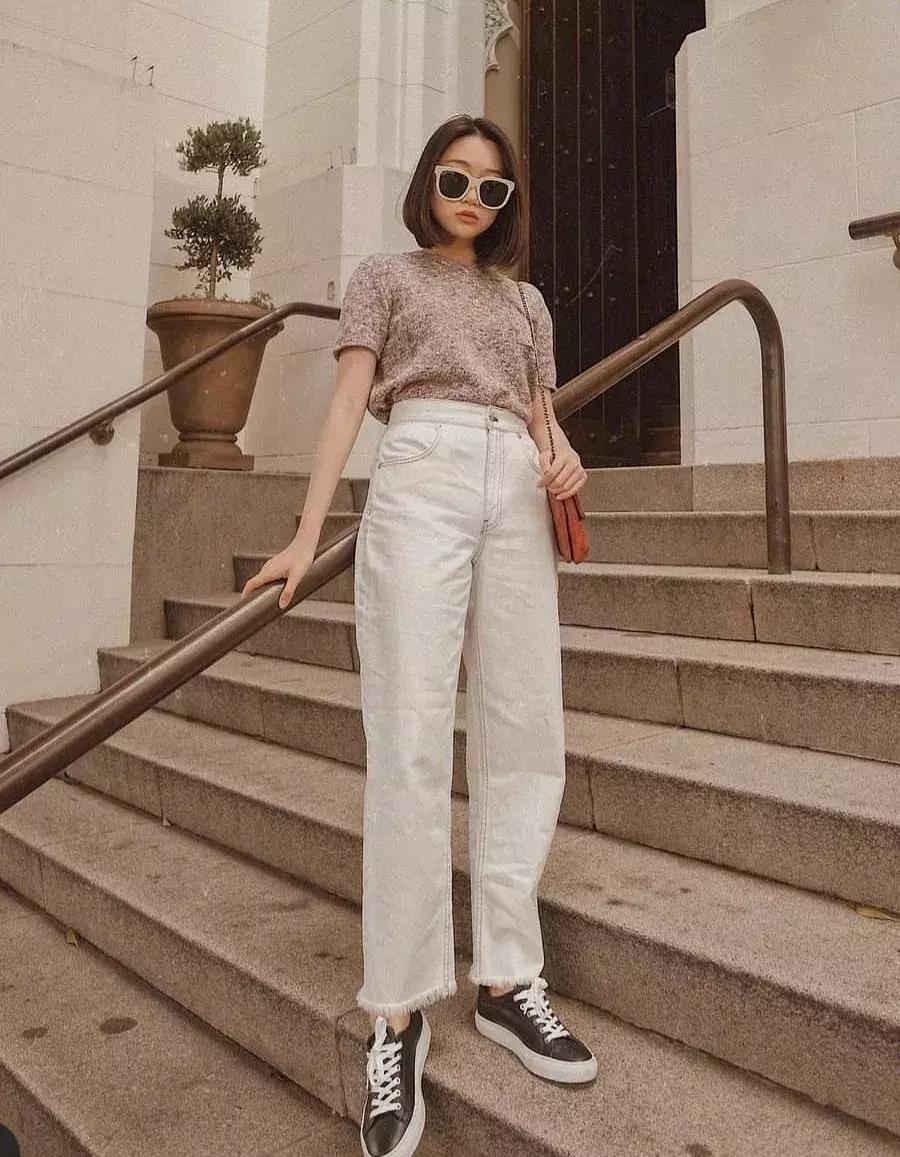 刘雯蕾丝服装,刘雯jennie