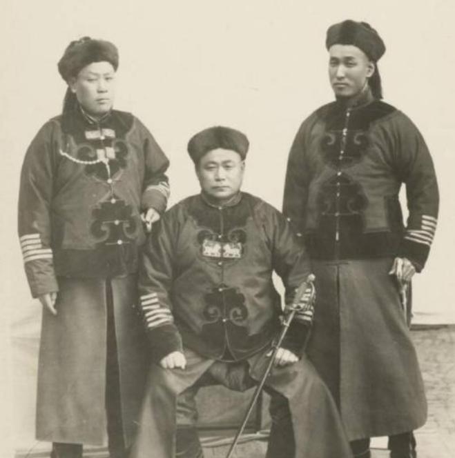 40年代,给毛主席送老虎肉的*飚耿**,后来怎么样了?