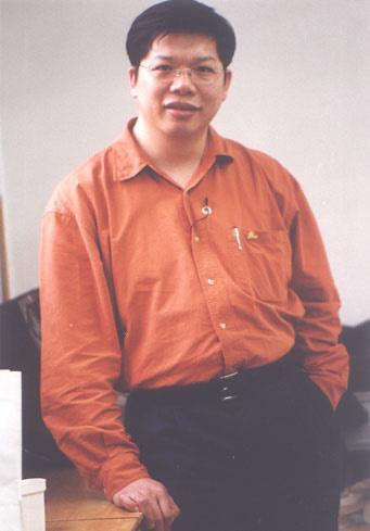 新浪网的创始人现在干嘛,新浪创始人出局