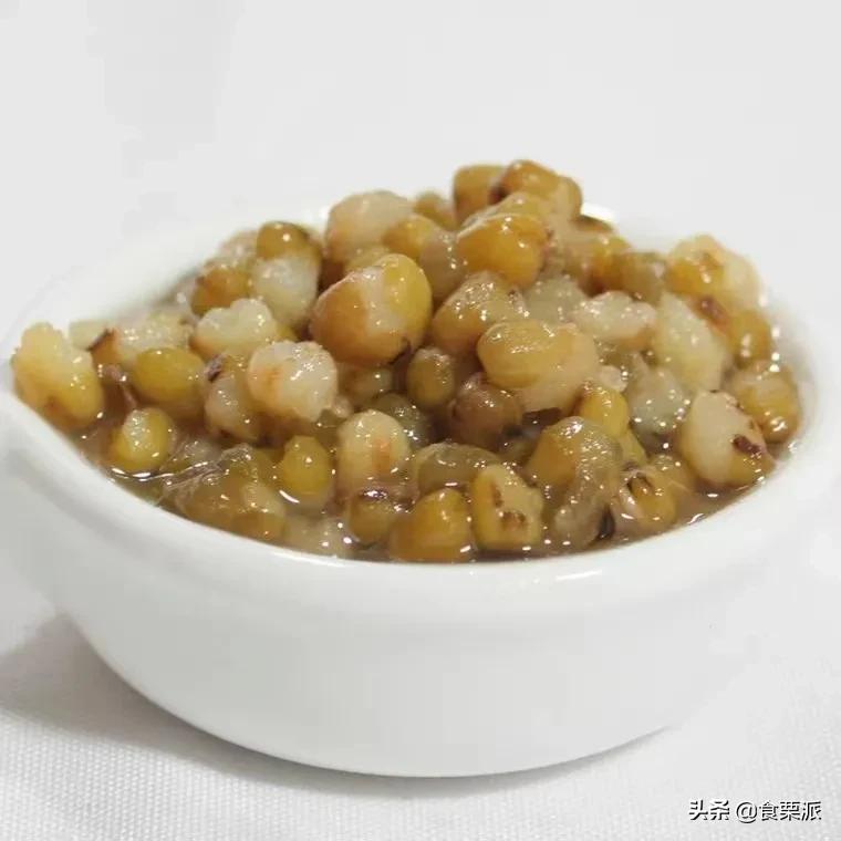 奶茶越来越像八宝粥,现在的奶茶越来越像八宝粥了