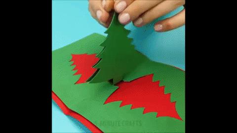 圣诞节快到了想用卡纸做个圣诞树,给老师圣诞贺卡