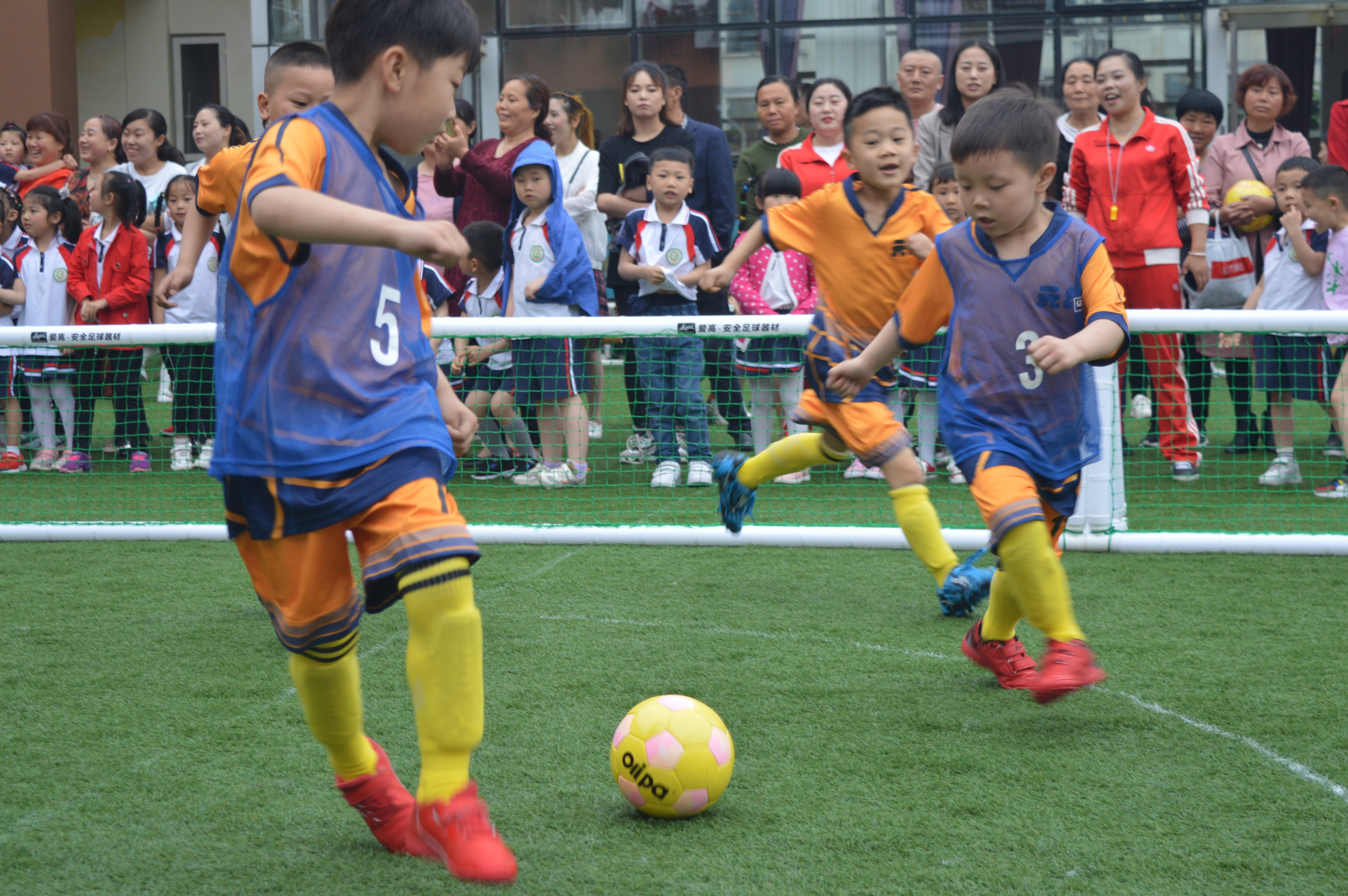 幼儿园足球嘉年华活动视频,崇州市元通幼儿园