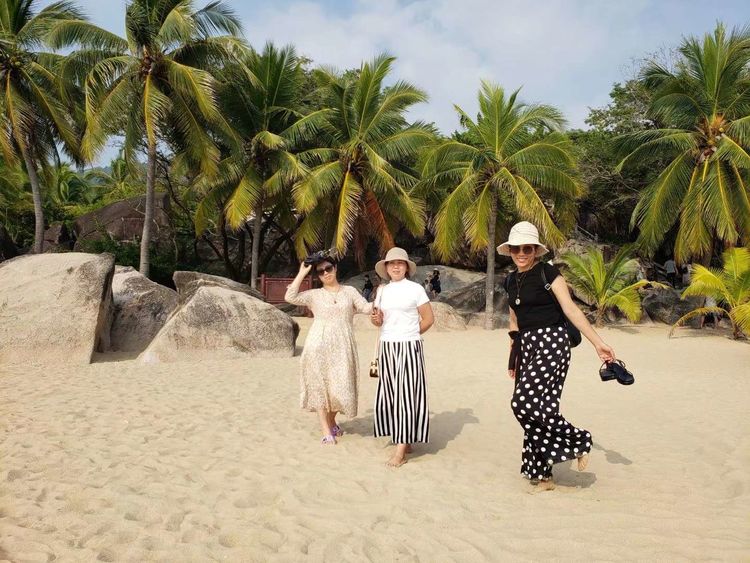 三亚冲浪旅行攻略,去三亚旅游看海