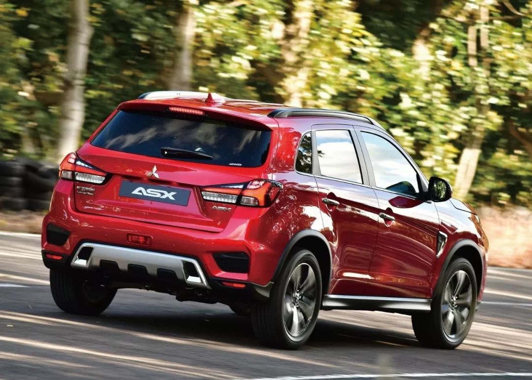 三菱劲炫自动二手车asx20年1.6,2014三菱劲炫asx后排可以放平吗