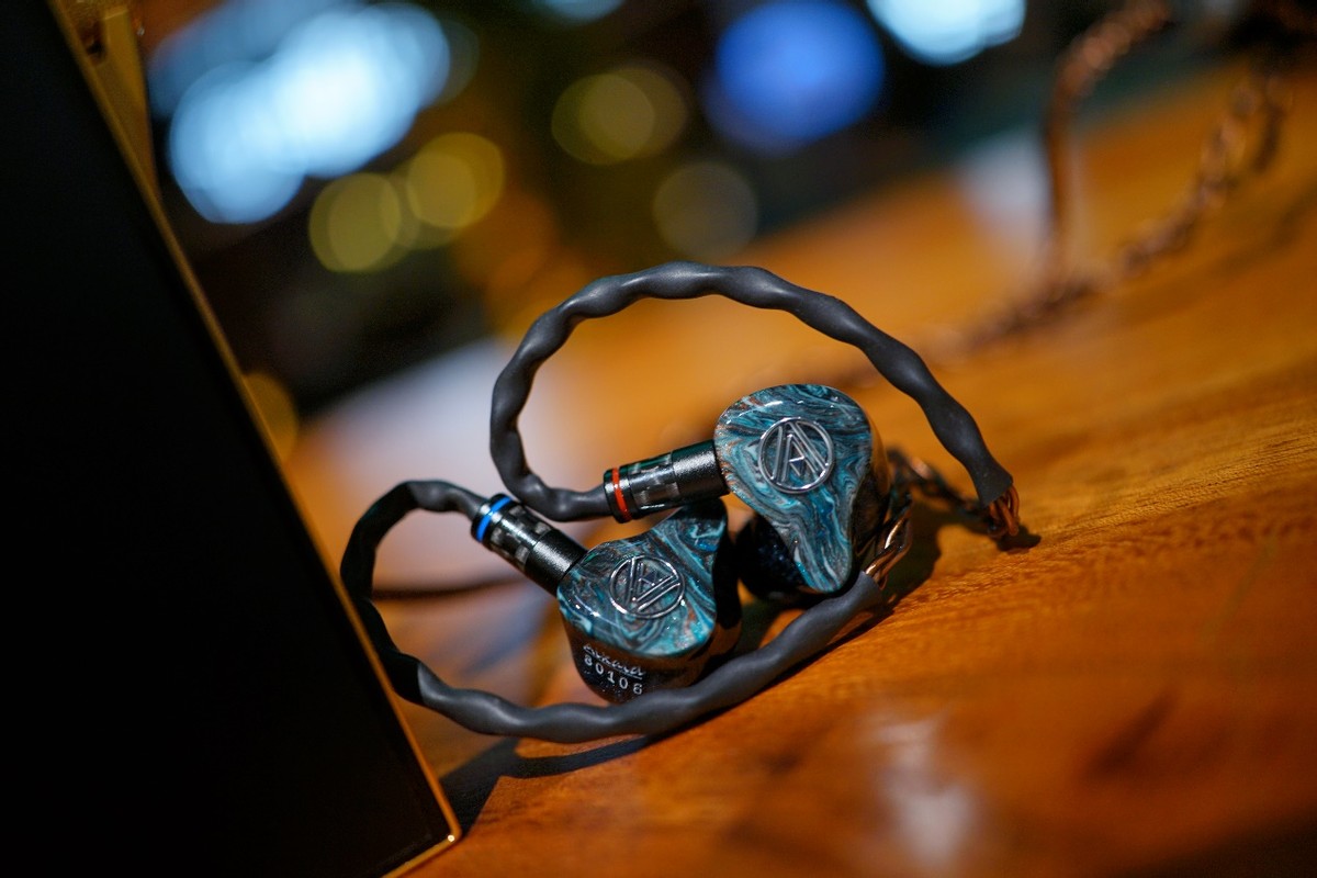 艾利和sa700和索尼黑砖,艾利和sa700对比sp1000有提升吗