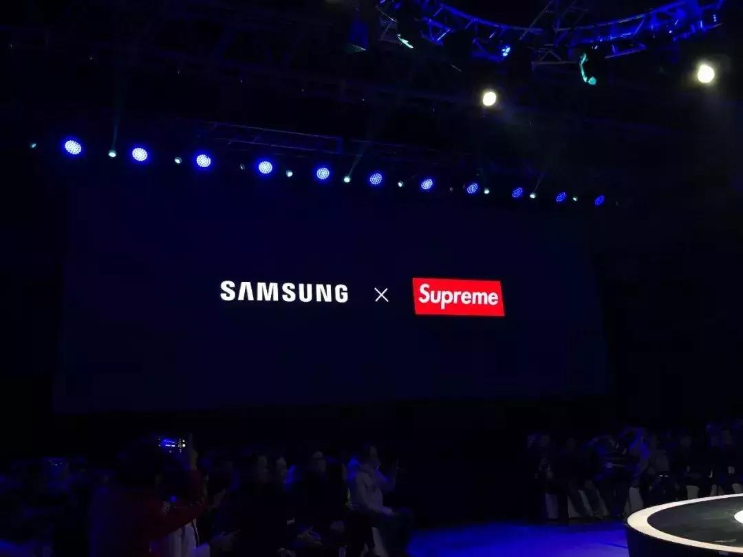 三星联名潮牌竟联上*手党黑**?所以说千万别掉进这个商标自带的大坑