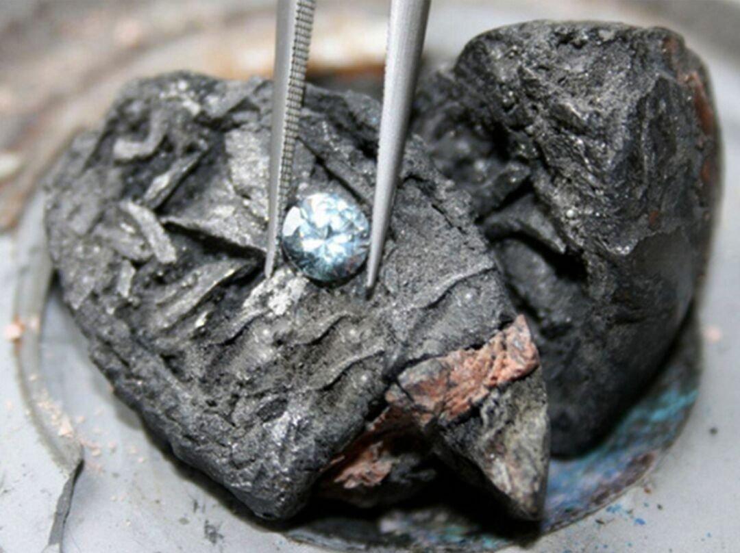 人被火化后变成的骨灰,到底是什么?骨灰最后又会变成什么?