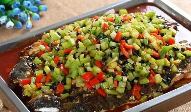 烤鱼做法教程家庭版带汤汁涮菜,烤鱼涮菜绝密配方大全