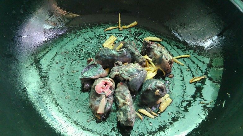 炖鸡肉时，总犯这3个“错误”难怪炖好后腥味重，口感硬