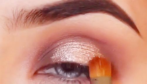 完美日记眼影盘哪个最值得买新手,被完美日记看中