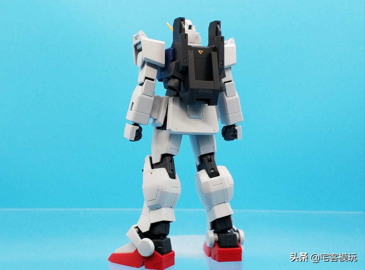 模玩机设：“爱娜，我喜欢你！”HG新生陆战型高达