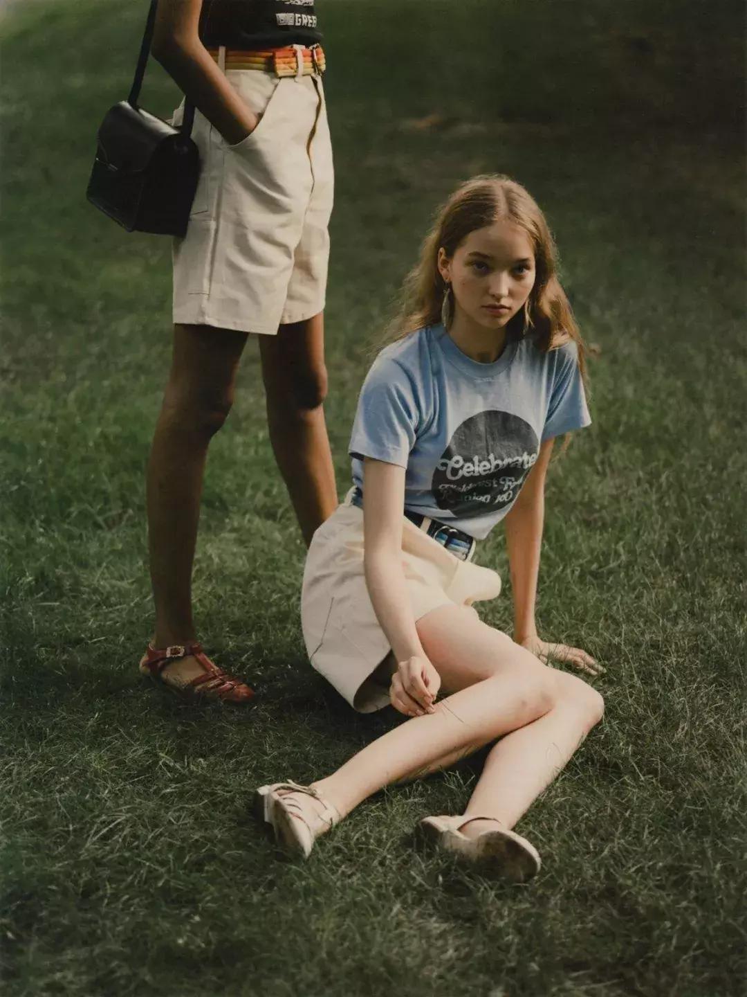 t恤穿久了偶尔也要换个风格,t恤穿好几年不旧的洗法