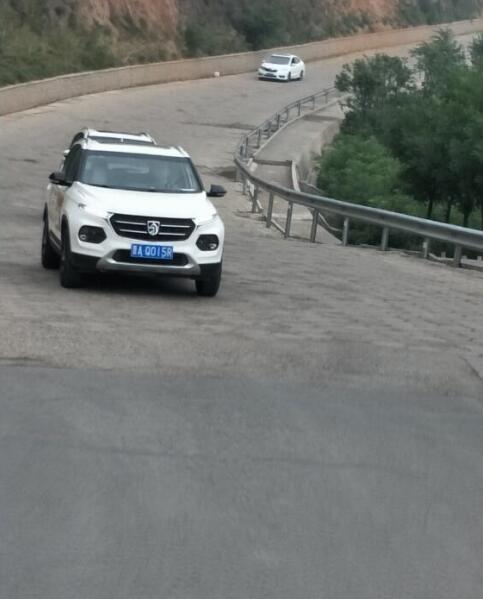 宝骏510高速爆胎接着跑,宝骏510在行驶中突然没刹车了