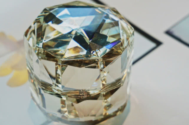 保湿面霜换季混干,换季保湿推荐用什么面霜