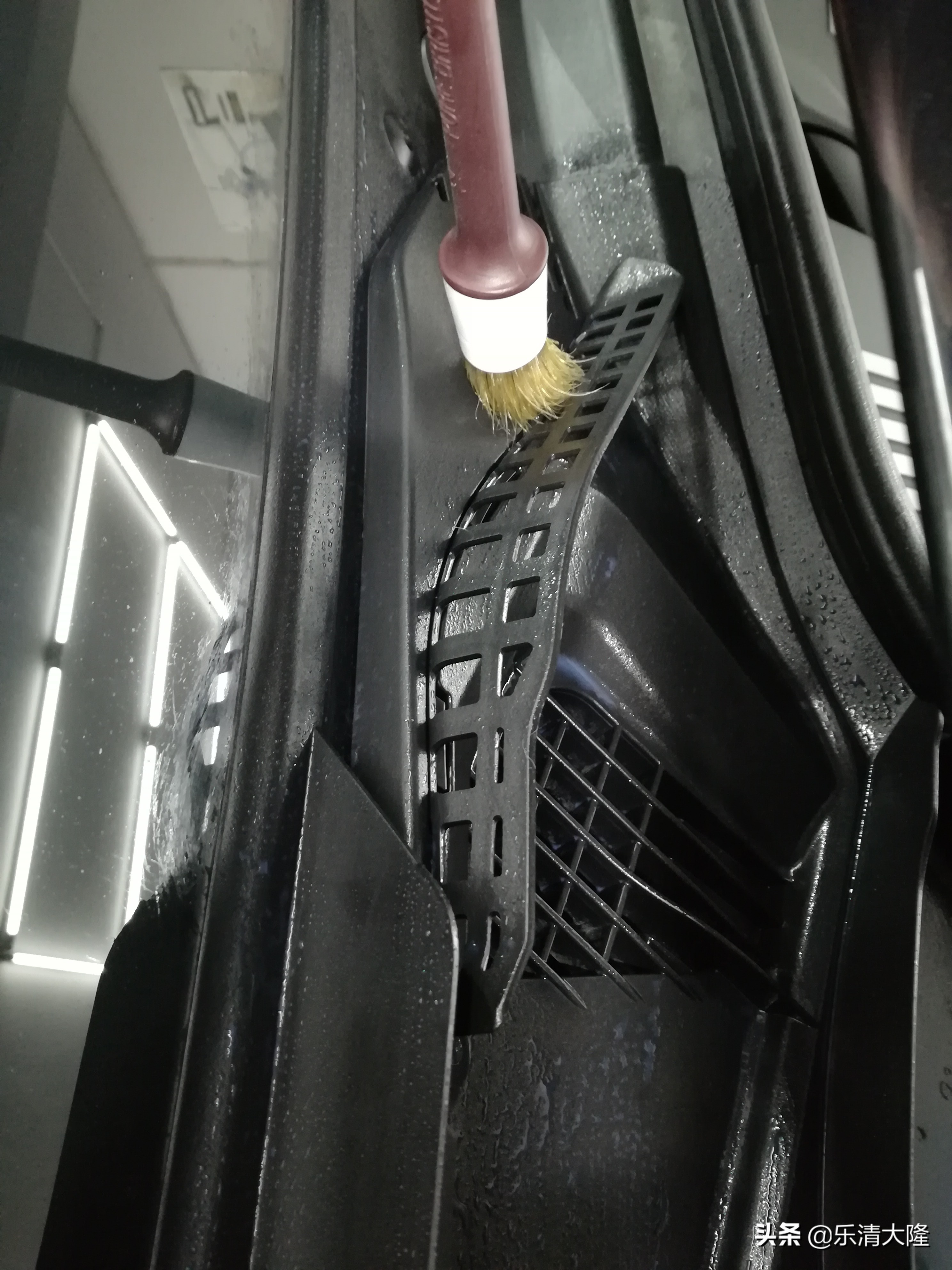 广州宝马7系内饰清洗,宝马7系发动机舱清洗