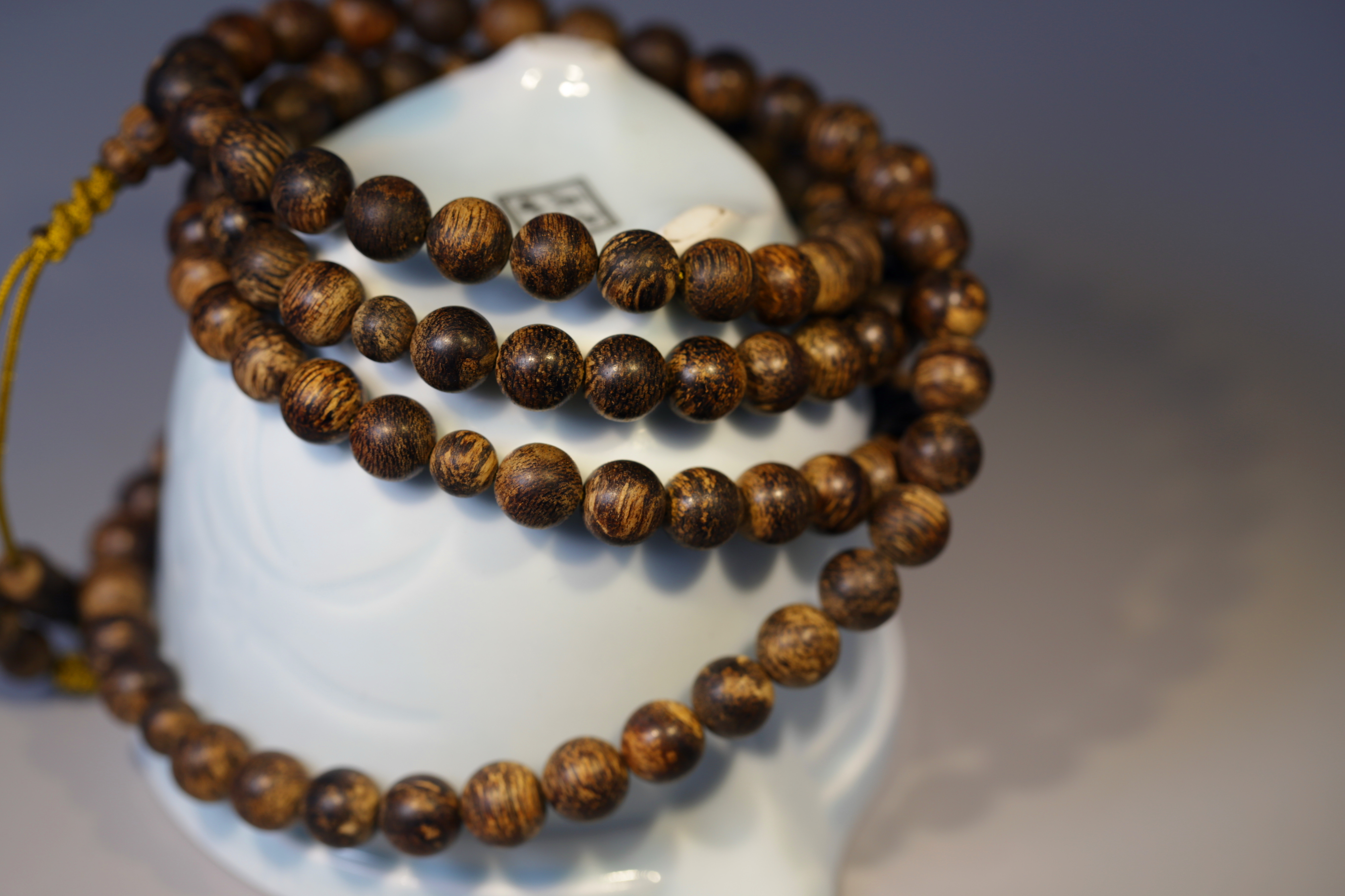 惠安系沉香的缺点,伊利安沉香和惠安沉香哪个好闻