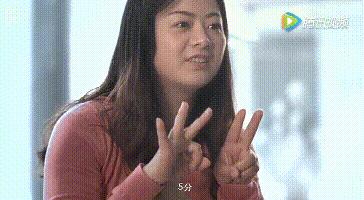 女童被妈妈饿成干尸，亲爸狂扇婴儿巴掌：你不知道，孩子有多爱你