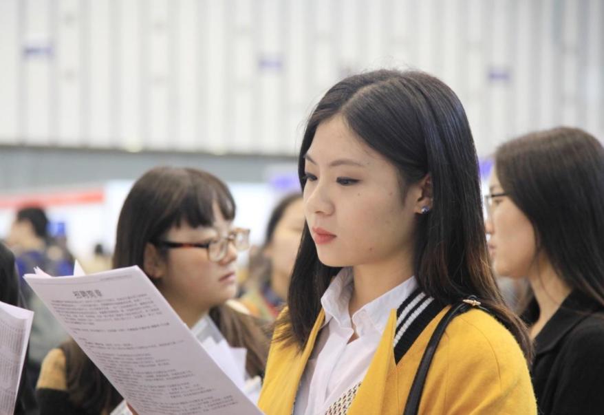 “人均985”的时代,二本生丢人吗?事实证明“专科生”才是常态