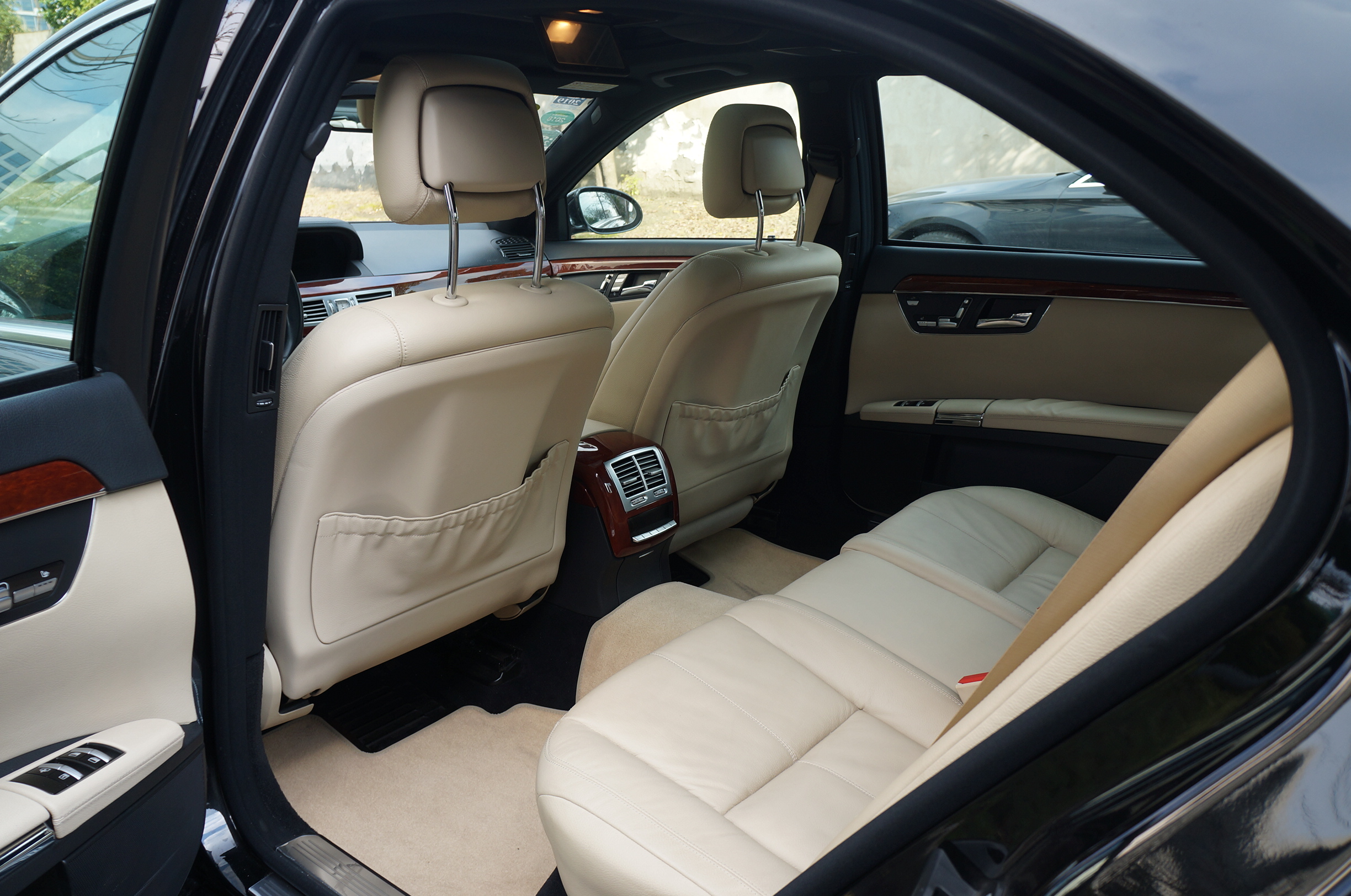 10年奔驰s还能开吗,十年的奔驰s二手车能买吗