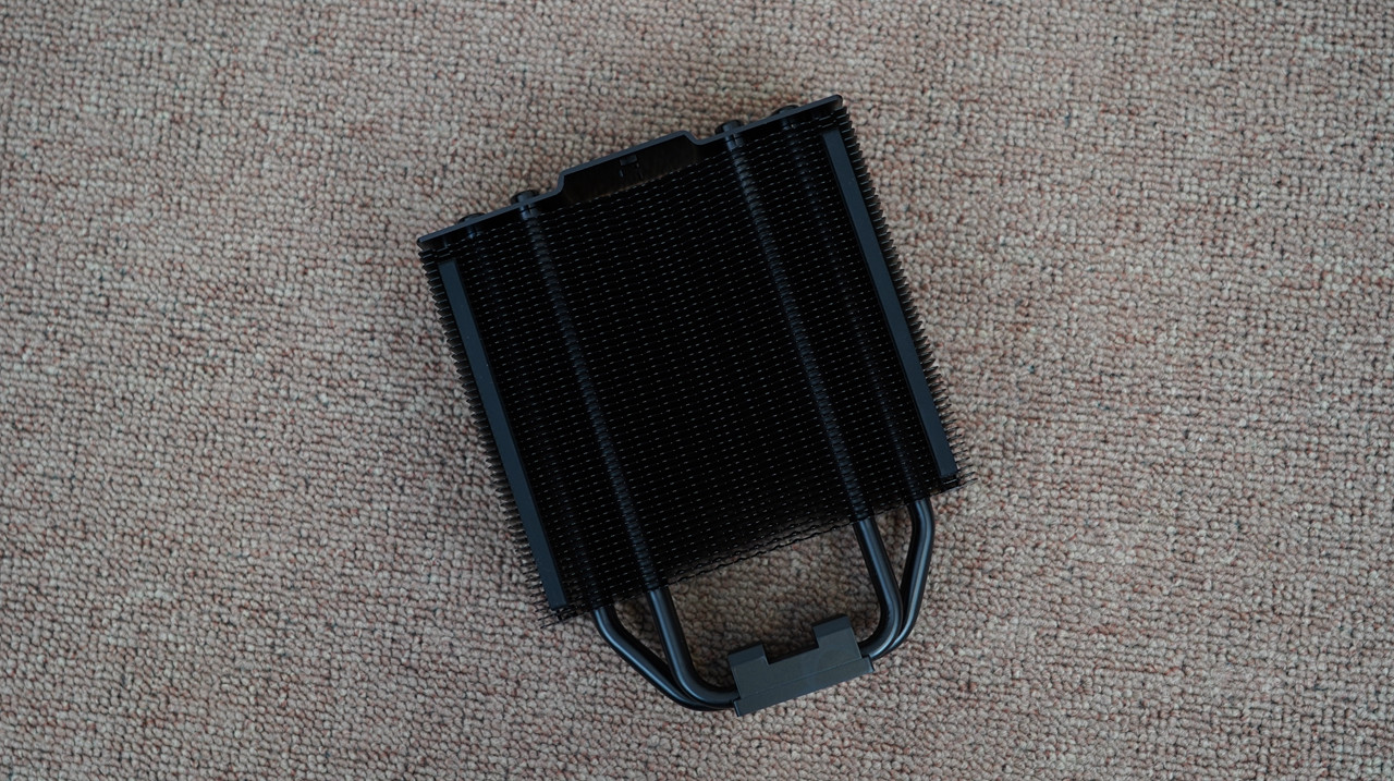 等等*党**的胜利？用5700G打造的暗黑二重制版ITX主机分享