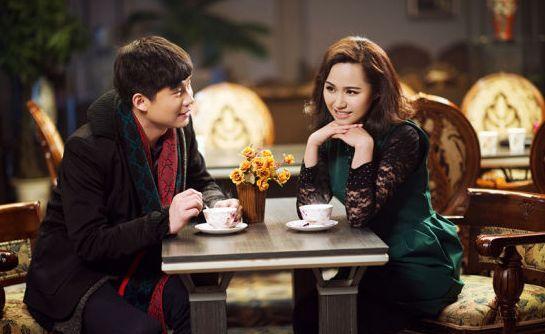 老公去接闺女放学视频,老公接孩子放学