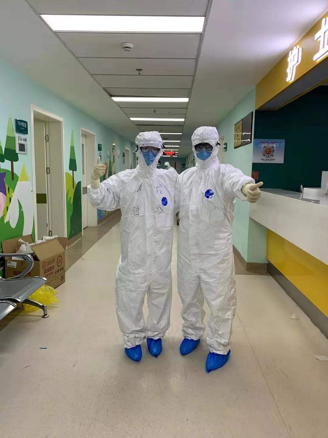 父母写给抗疫一线的孩子的话,女儿在抗疫一线妈妈想说点什么