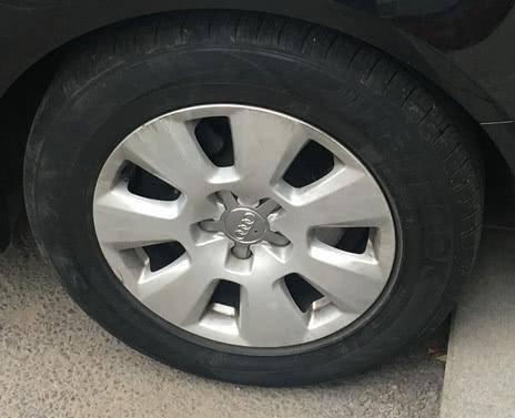 开了25万公里的奥迪a6多少钱,开了7万公里的奥迪a6l