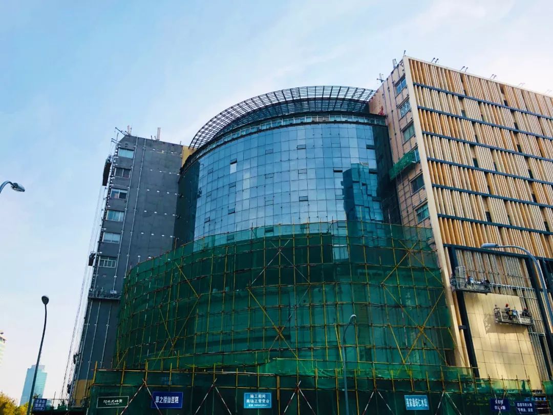 济南泉城路最新变化,济南泉城路限时步行吗