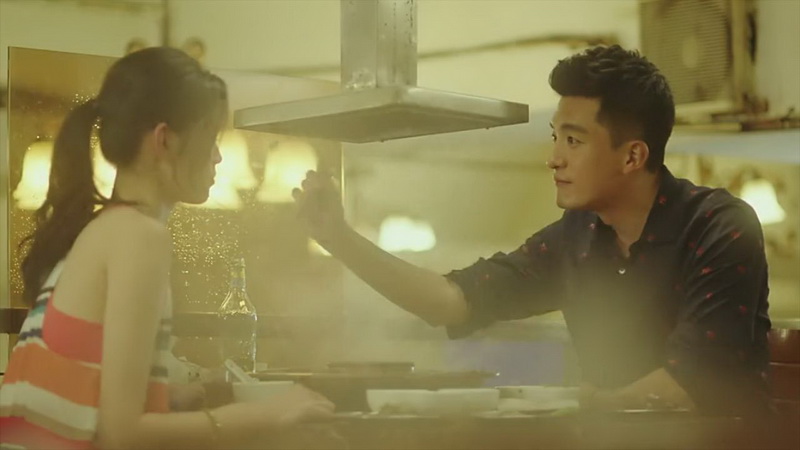 《喜欢你》：食欲渗透*欲情**，成为“*妞小**电影”不再乖张的推手