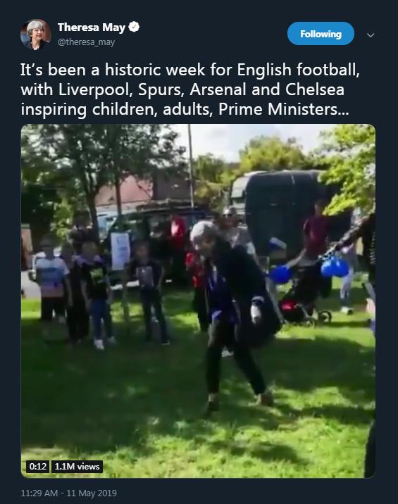 英国首相梅姨说足球,英国首相约克逊踢足球