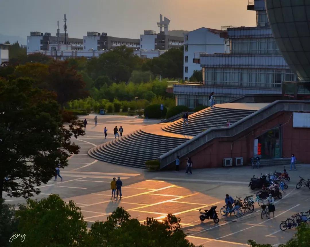 江苏财经大学,南京财经大学双非院校排名
