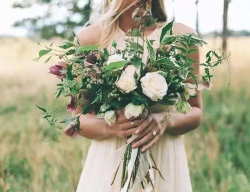 推荐10个拍婚纱照上镜的小技巧,拍婚纱照能拍好看的秘诀