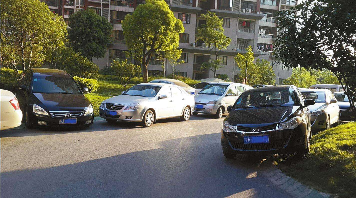 汽车启动时发动机怠速高什么原因,汽车怠速高会导致什么后果