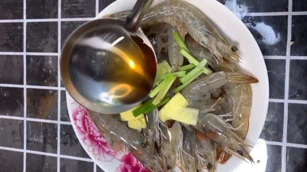 开背虾蒜蓉粉丝虾,蒜蓉开背虾金针菇