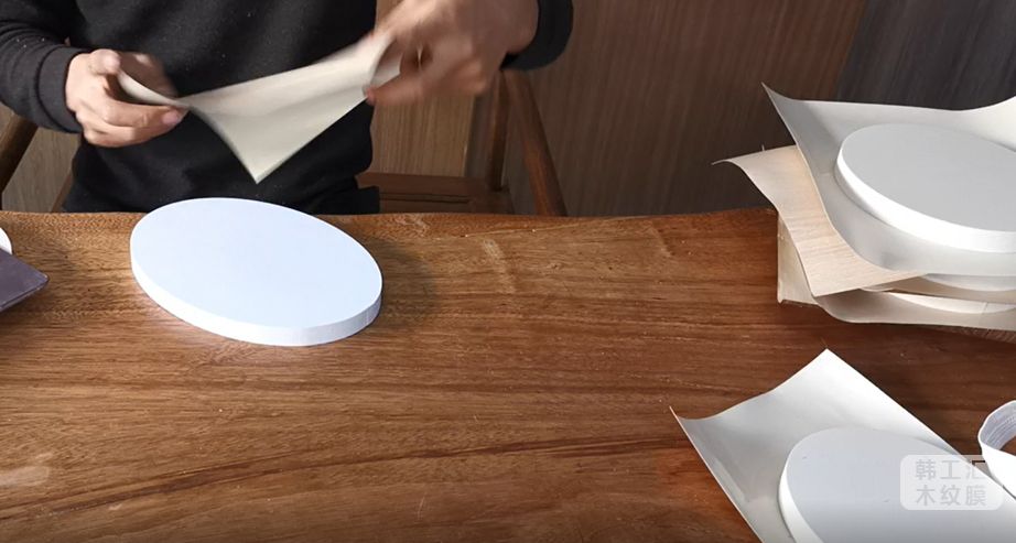 pvc木纹贴膜工艺流程,pvc木纹自粘贴膜怎么贴