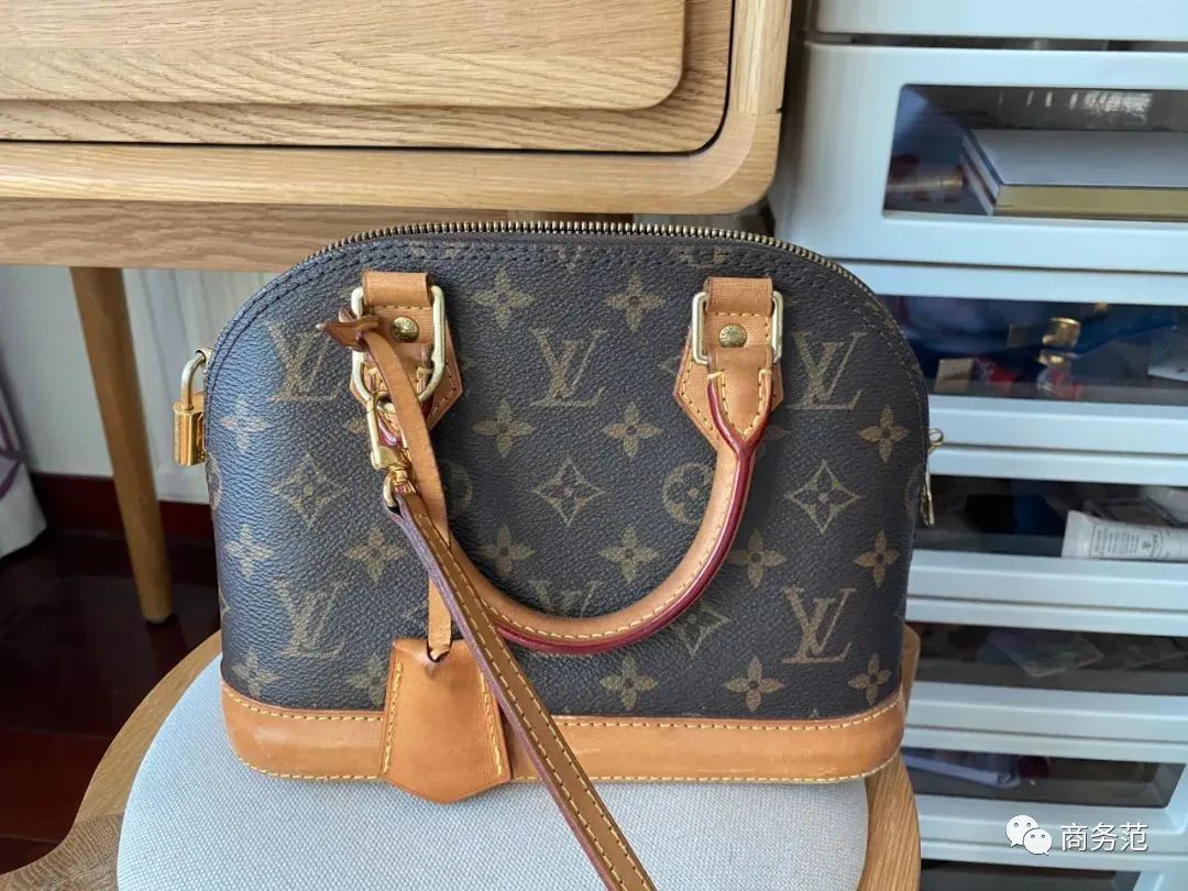 职场女生第一个包包,职场girls