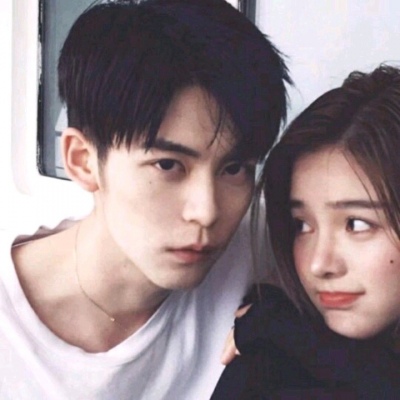 男生因为小事冲你发脾气值得谈不,男生因为一点小事和你发脾气