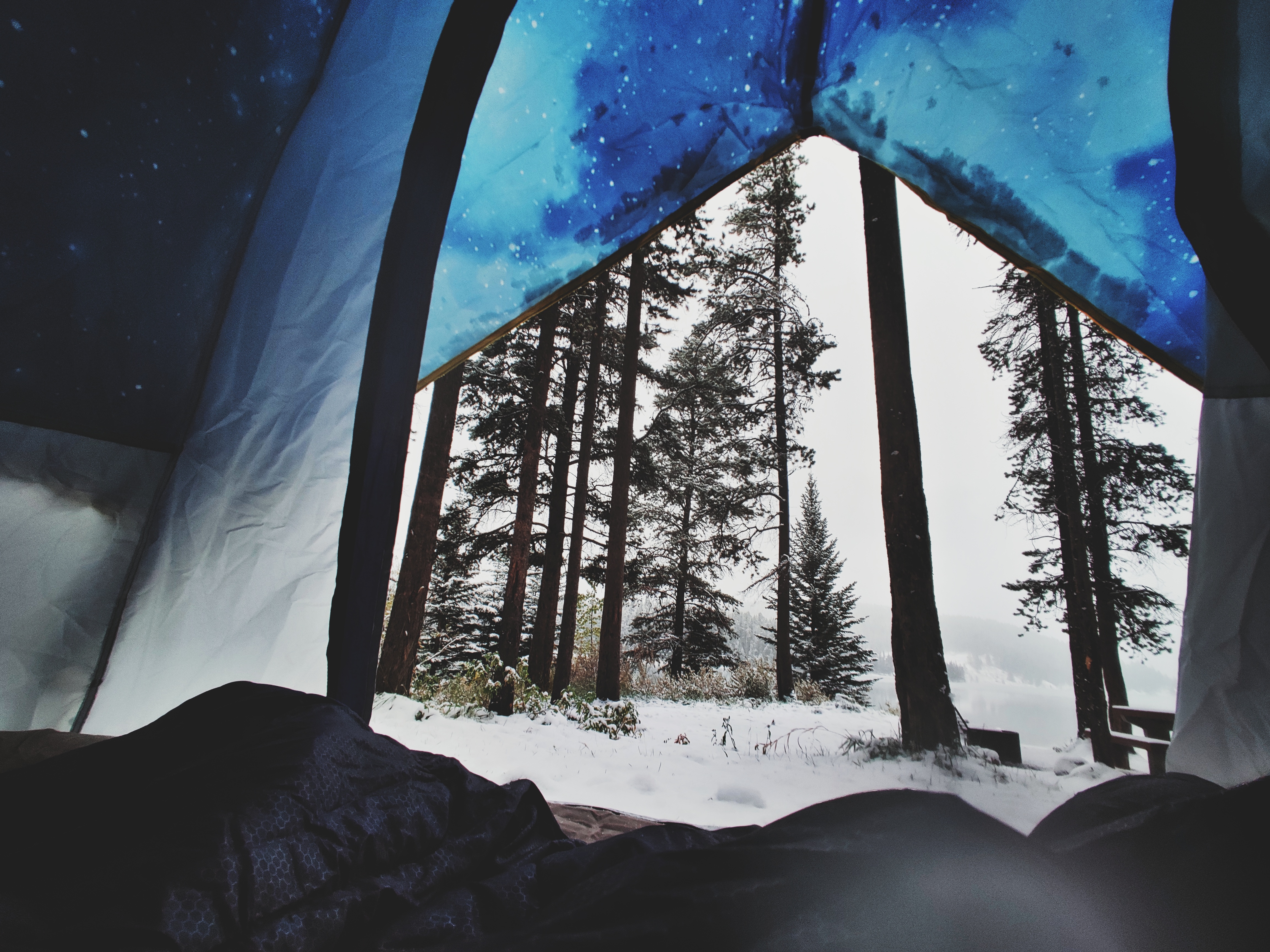 CanadianRockiesI初见班夫的美-在雪地扎帐篷