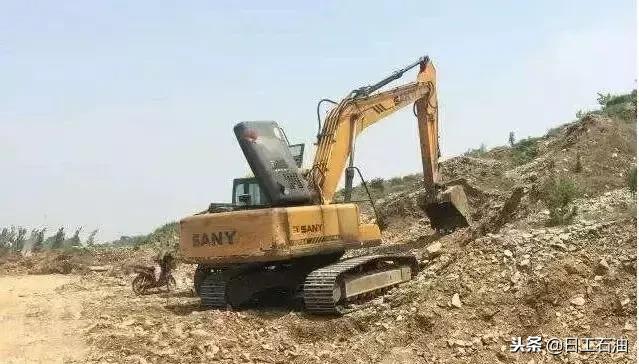 哪一款挖机最好用,20吨挖机算大吗