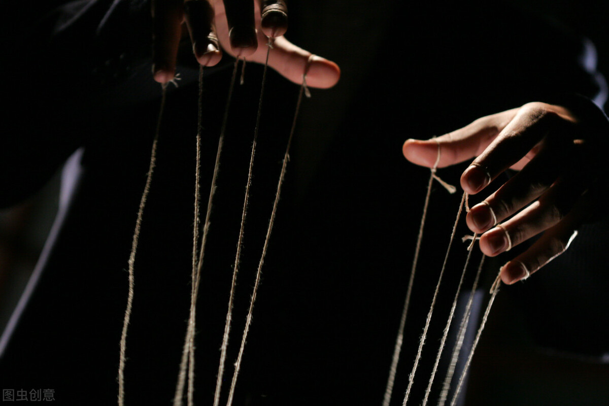 江户川乱步妖异惊悚之作,江户川乱步猎奇推理小说