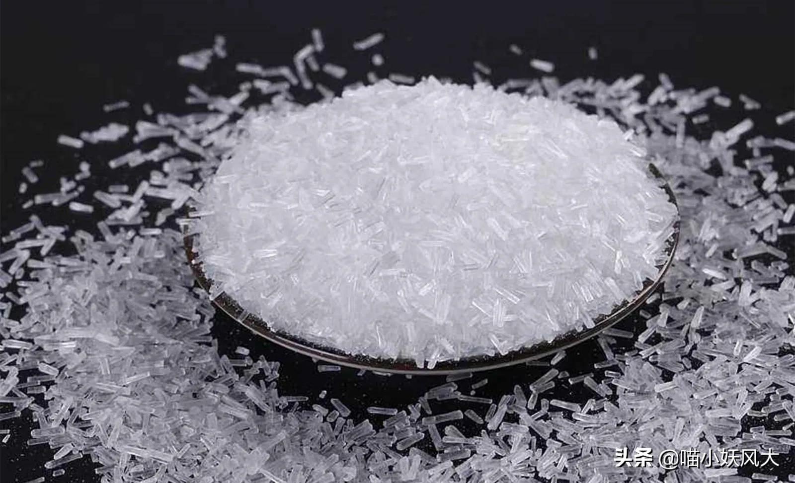 味精从清水变鸡汁的神调料，到不少人口中的害人精，经历了什么？