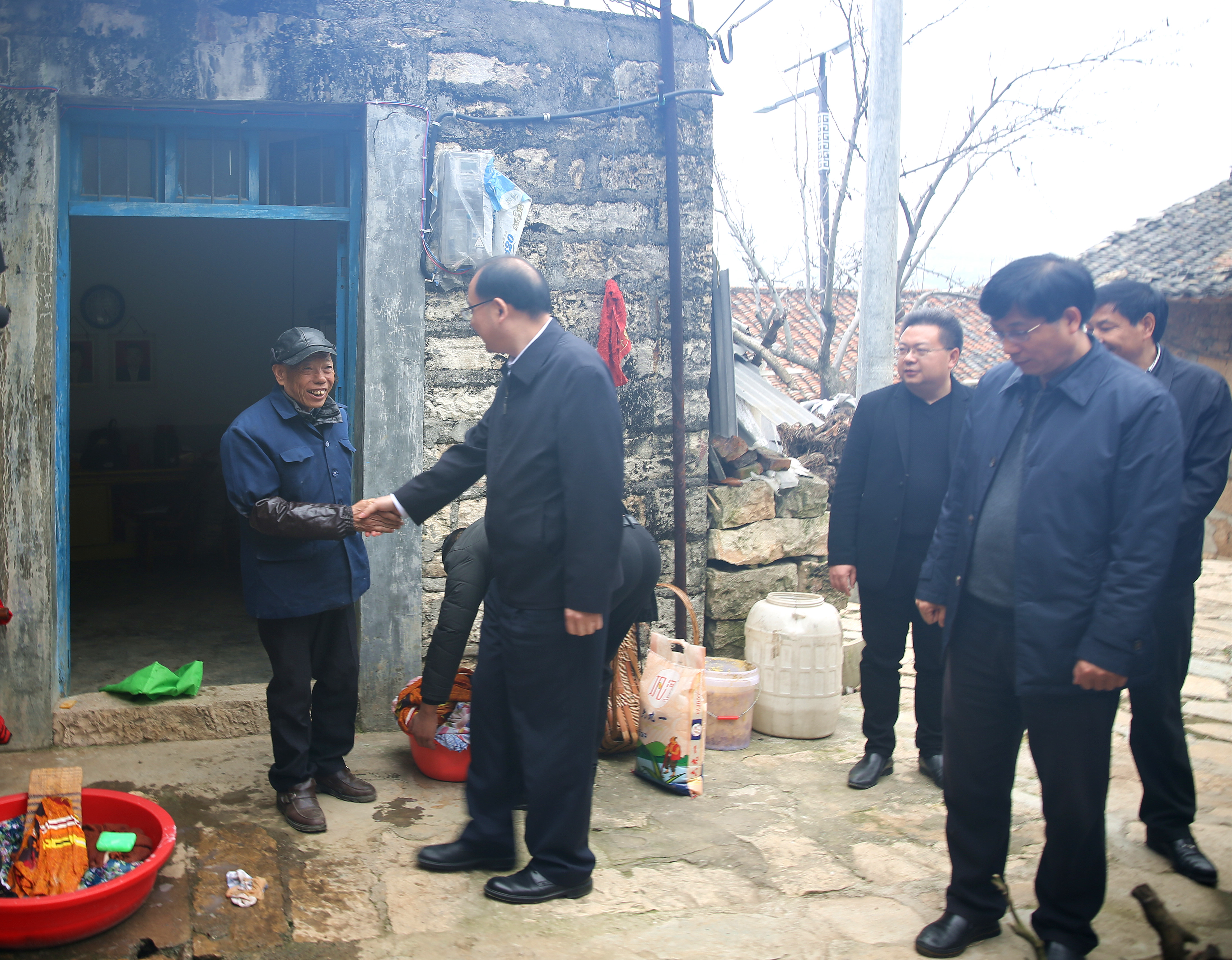 他是谁？第一次来湖北秭归，就一往情深……