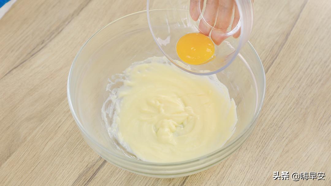 大厨教你做芝士蛋糕,松软细腻,入口即化,孩子吃得渣都不剩