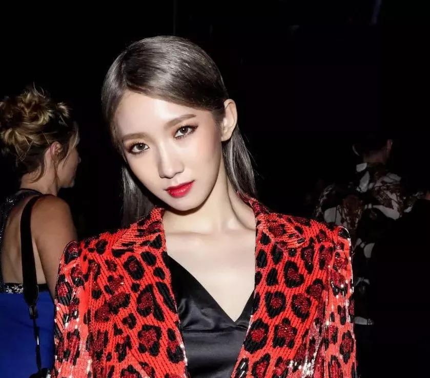 化妆真的会越来越丑吗,终于明白为什么化妆那么丑了